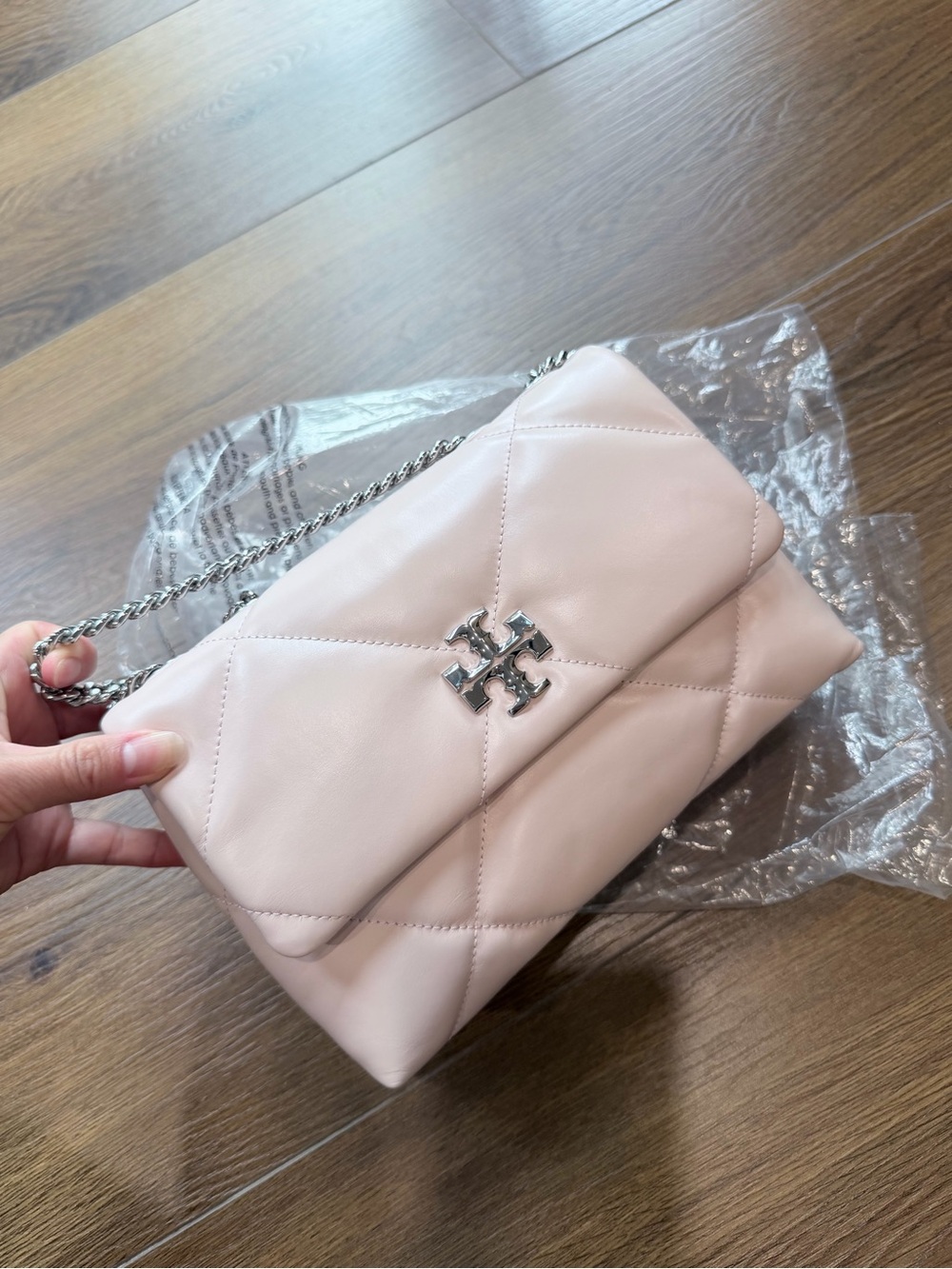 Tory Burch Kira Small Diamond Quilted Convertible Shoulder Bag soft pink/Vanilla